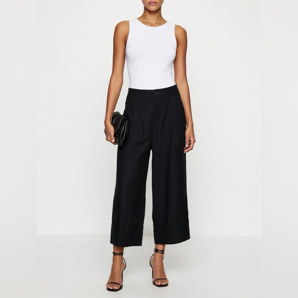 Massimo Dutti Black Wide-Leg Ankel Cropped Pants